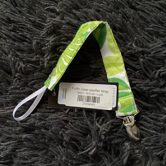 NEW! PUFFIN GEAR Pacifier strap - tropical monstera pattern - Picture 2 of 5